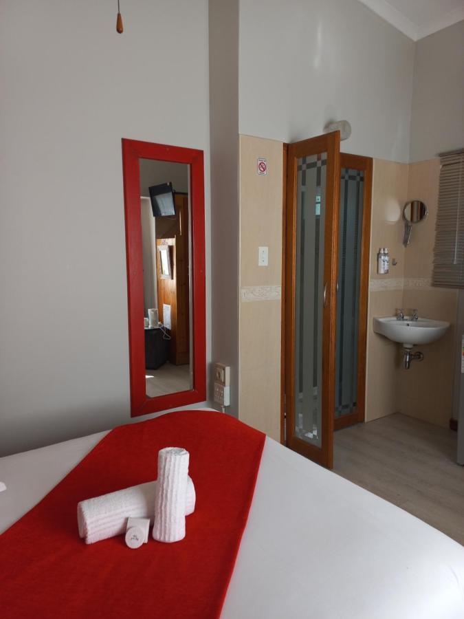 Dreamers Guesthouse - No Loadshedding King William's Town Εξωτερικό φωτογραφία